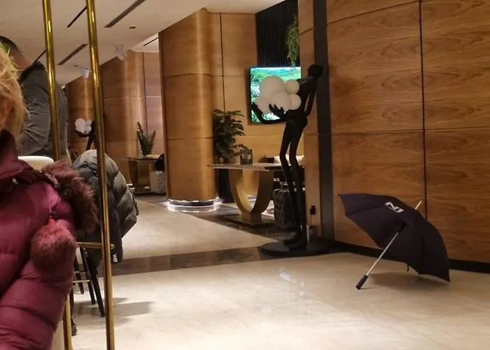 아파트 Harmonija Royal Garden Two Bedroom Panoramic View *