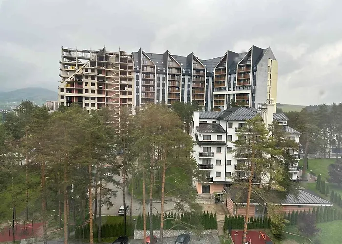 아파트 Harmonija Royal Garden Two Bedroom Panoramic View *