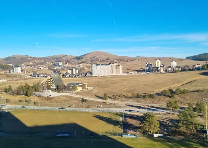 Harmonija Royal Garden Two Bedroom Panoramic View 아파트