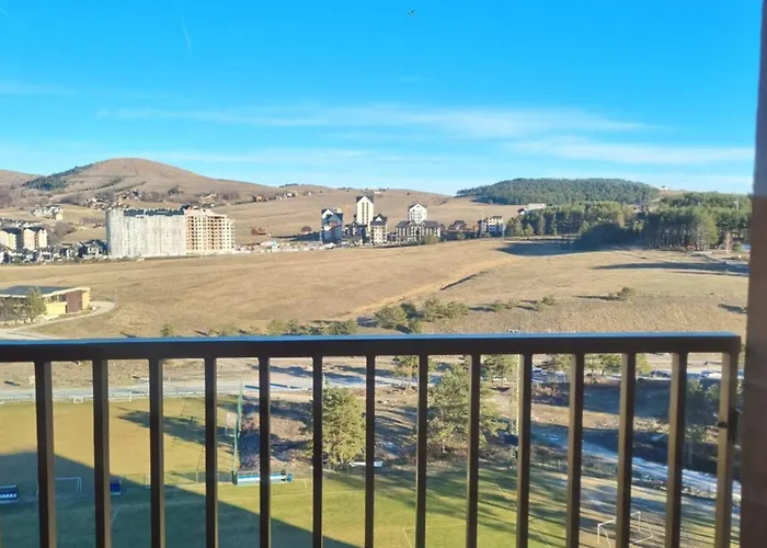 Harmonija Royal Garden Two Bedroom Panoramic View 아파트 *