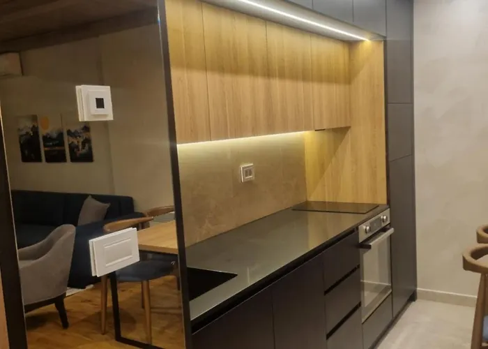 Harmonija Royal Garden Two Bedroom Panoramic View 아파트